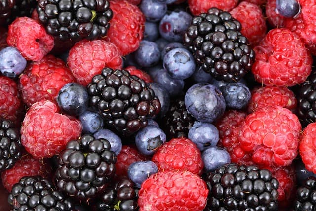 Delicious and Nutritious: Exploring the Benefits of Eating Healthy Food 3 2277
