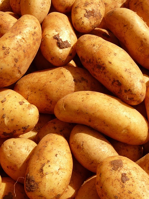 5796